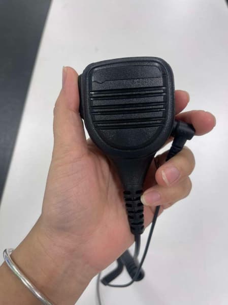 Microphone extension for Push to Talk
